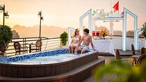 Hanoi : Halong Deluxe Day Cruise with Jacuzzi and Local Food