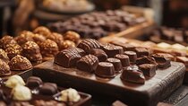 Lucerne: Chocolate Tasting and Walking Tour with a Local