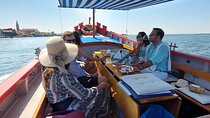 Farm-to-Table: Floating Boat Picnic on the Venice Lagoon