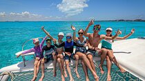 Cancún Private Catamaran with Snorkel and Open Bar