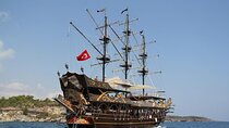 Alanya Pirate Boat Trip All-Inclusive with Lunch & Transfers