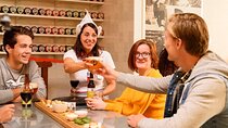 Guided Dutch Cheese Tasting Experience in Amsterdam with Wine