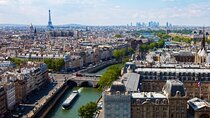 Escorted Paris Day Trip: Eiffel Tower, Notre Dame & Lunch Cruise