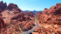 Valley of Fire, Seven Magic Mountains & Vegas Sign Tour