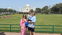 Private day tour of Taj Mahal and Agra fort by super-fast train - ALL INCLUSIVE 