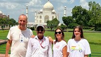 Taj Mahal Luxury Tour Package by Car
