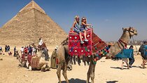 Private Giza Pyramids Sphinx and Egyptian Museum Tour