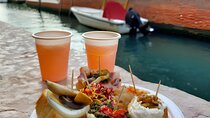 2 Hour Cicchetti and Wine Tasting Tour in Venice