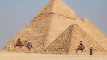 Pyramids (Shared): tour with experienced tour guide