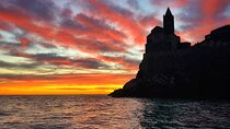 Private sunset boat tour with Ligurian focaccia and wine.