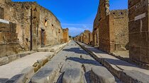 Visit Pompeii skip the line ticket with bus roundtrip
