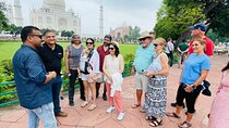 From Delhi: Same Day Taj Mahal Tour By Car