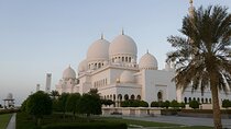 Dubai To Abu Dhabi Grand Mosque, Royal Palace and Etihad Towers