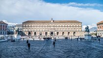 Royal Palace Napoli Guided Walk