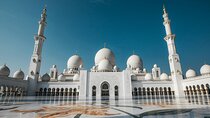 Sheikh Zayed Grand Mosque Tour with Buffet Lunch From Dubai