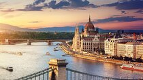 7 Day 6 Country Central Europe Group Tour from Frankfurt