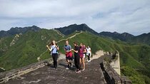 Jiankou to Mutianyu Great Wall Hiking Tour with English Driver
