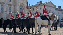 Changing of the Guard Guided Walking Tour & Westminster Landmarks