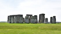 Private Taxi Tour to Stonehenge and Sailsbury