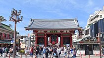 Private Walking Tour in Asakusa with Guide