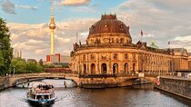 Berlin Spree River Sightseeing Cruise Experience
