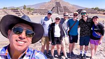 Private Tour: Mexico City to Pyramids/Basilica of Guadalupe.