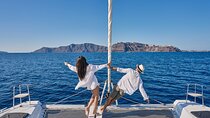 Santorini: Caldera Classic Semi-Private Cruise with BBQ & Drinks