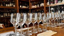 Authentic experience of 5 wines in Historical Wine Shop in Rome Center
