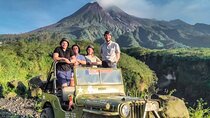Best of Yogyakarta: Merapi Jeep Adventure and Museum Date