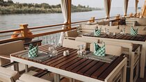4 Days Dahabiya Nile Cruise from Aswan to Luxor by Sightseeing