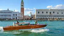 Murano Glassblowing Tour: Boat Ride & Factory Visit