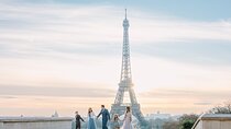 Paris - Family Photoshoot with Kid-Friendly Local Photographer