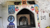 Rishikesh: Guided Walking Caves, Temples & Beatles Ashram