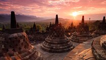 Yogyakarta: Borobudur Sunset Shared Guided Tour