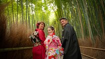 A Professional Guided Photoshoot in Arashiyama