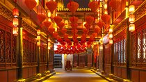 Chengdu City Walking Tour with Food and Culture Stops