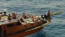 Alanya Relaxing Boat Tour with Lunch, Soft Drinks & Transfer
