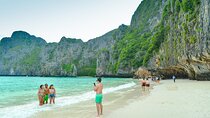 Phi Phi and Bamboo Island Sunrise Catamaran Trip from Phuket 
