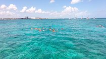 Playa del Carmen: Catamaran Unlimited Tour to Isla Mujeres