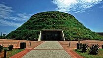 Cradle of humankind and Maropeng halfday guided tour