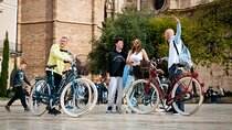 Grand City | Small Group Bike Tour through Top Highlights