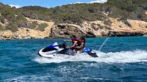 Jet ski therapy for the soul in coast of Santa Ponsa 