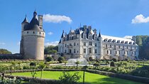 Loire Valley Castles with Wine Tasting daytrip from Paris