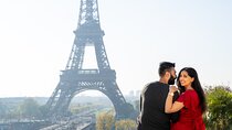 Photo Session in Paris - Photographer at the Eiffel Tower