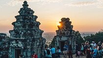 Siem Reap Private Full Day Angkor Wat Tour with Sunset or Sunrise