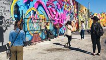 Graffiti Tour with Complimentary Drink in Wynwood