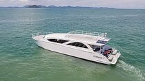 Phi Phi 1 Day tour by speed catamaran with Phuket transfers