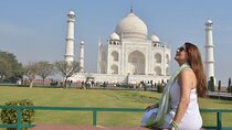 Private Taj Mahal Tour with Professional Photographer - All Inclusive