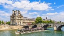 Seine River 1-Hour Sightseeing Cruise from the Eiffel Tower