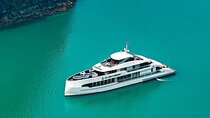 5-Star Symphony Luxury Day Tour with Jacuzzi from Halong Bay Port